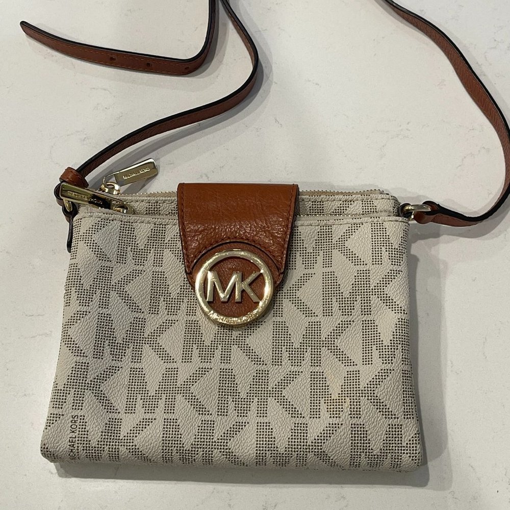 Michael Kors Crossbody Bag